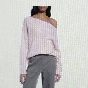 TREASURE & BOND OFF THE SHOULDER PULLOVER PINK SMOKE SIZE: MEDIUM